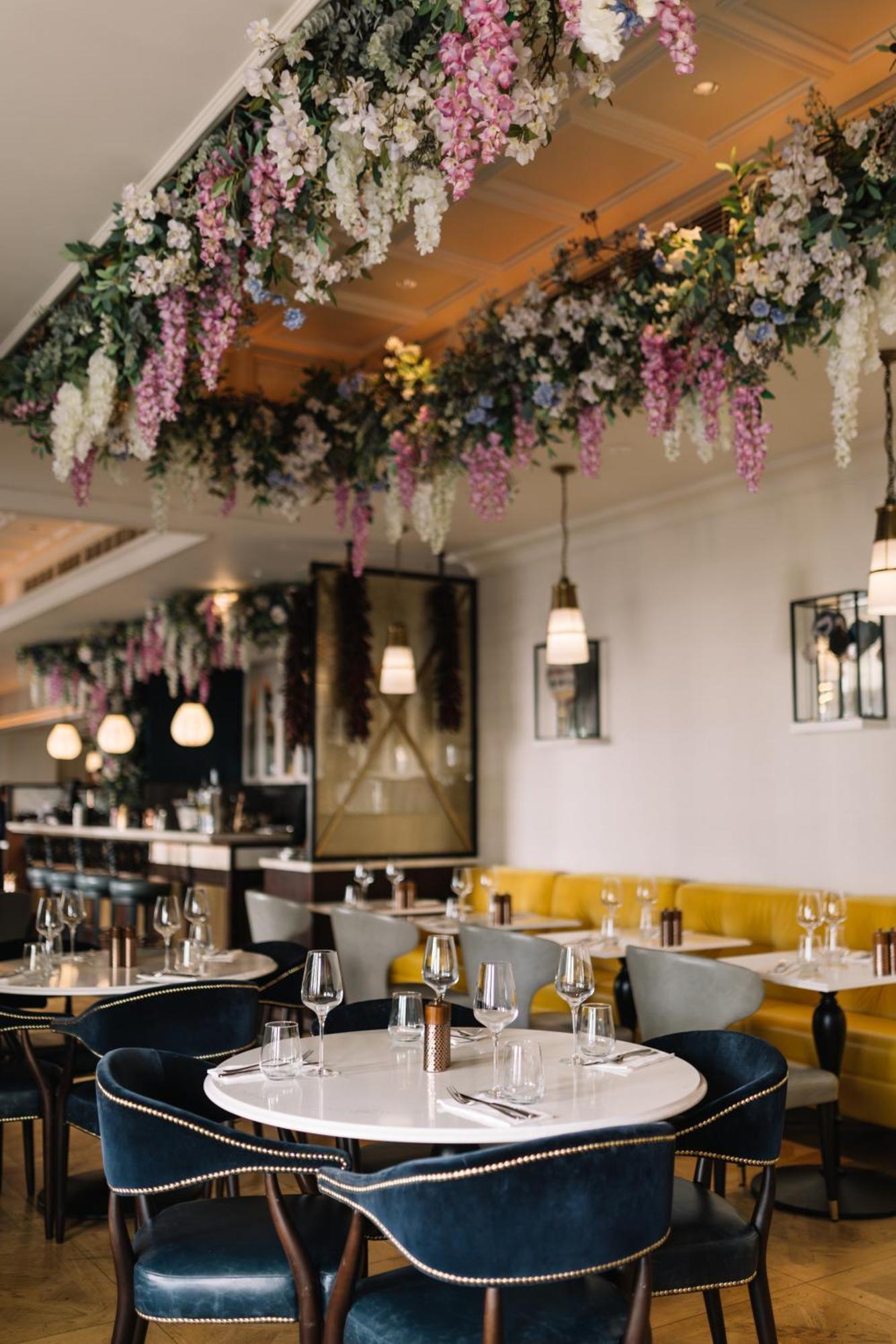 100 Queen'S Gate Hotel London, Curio Collection By Hilton מראה חיצוני תמונה Interior of the restaurant