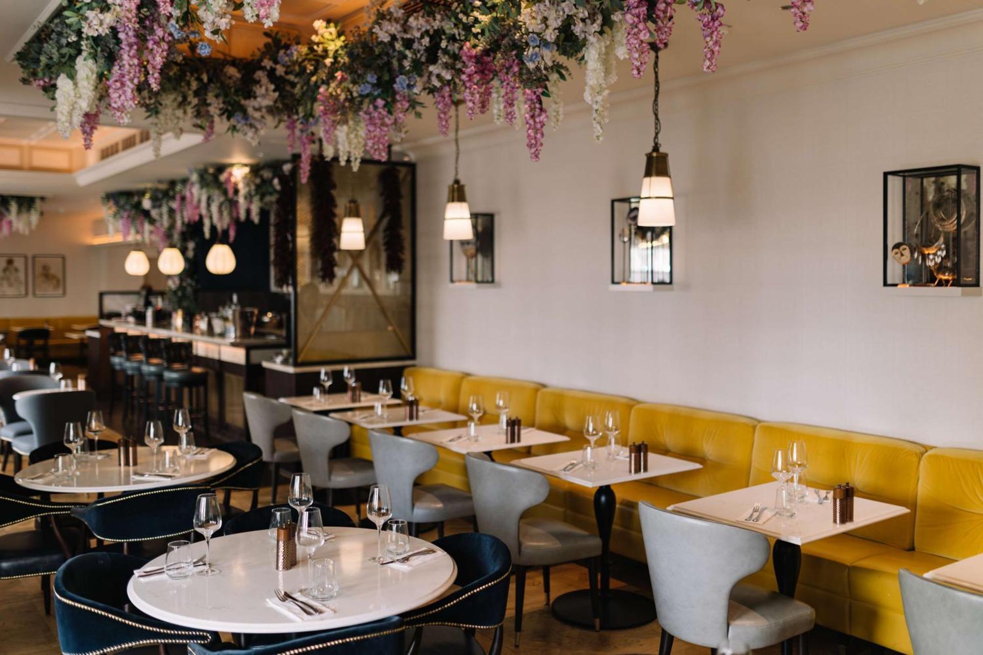 100 Queen'S Gate Hotel London, Curio Collection By Hilton מראה חיצוני תמונה Interior of the restaurant