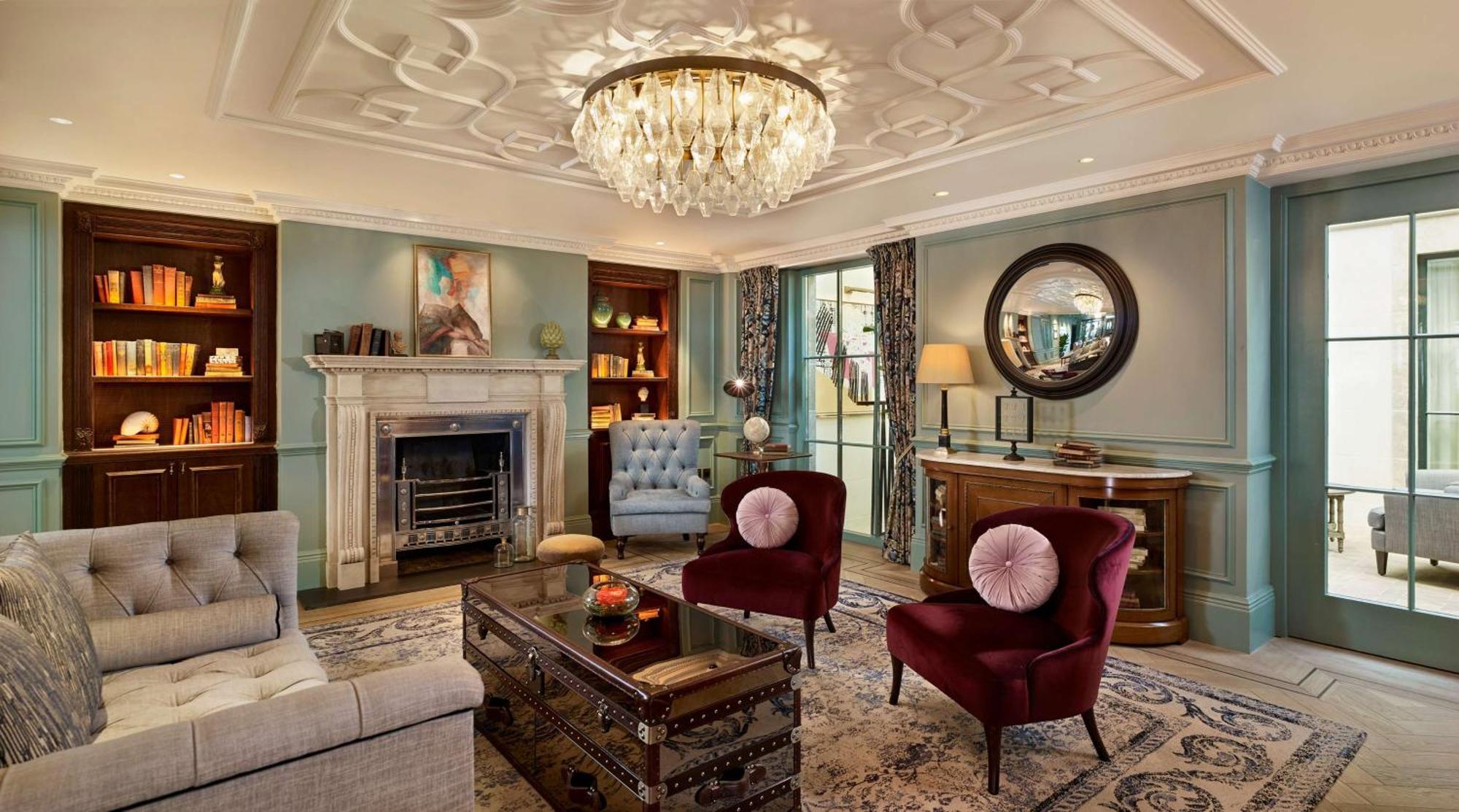 100 Queen'S Gate Hotel London, Curio Collection By Hilton מראה פנימי תמונה The Drawing Room at The Ivy, St John's Wood
